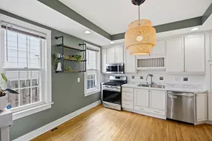 879 Charles Ave, Saint Paul, MN 55104 - Photo 8