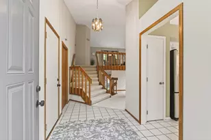 4301 Arrowhead Ct, Minnetonka, MN 55345 - Photo 4