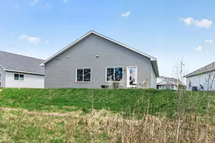 4827 Education Dr N, Hugo, MN 55038 - Photo 28