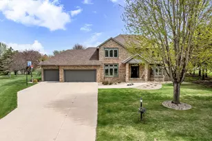 805 27th St SW, Austin, MN 55912 - Photo 72