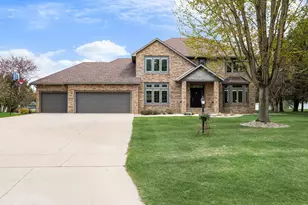 805 27th St SW, Austin, MN 55912 - Photo 56