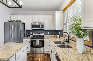 8516 Kirkwood Ln N, Maple Grove, MN 55369 - Photo 16