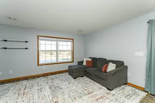 619 Pointe Ct SW, Rochester, MN 55902 - Photo 10