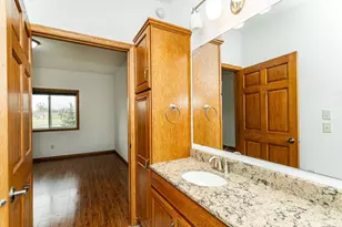645 Ashley Ln, Owatonna, MN 55060 - Photo 18