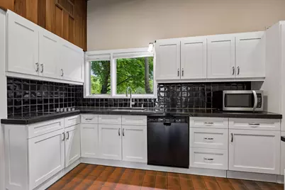 2211 S Hill Lane, Saint Louis Park, MN 55416 - Photo 18