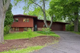 2211 Hill Ln S, Saint Louis Park, MN 55416 - Photo 10