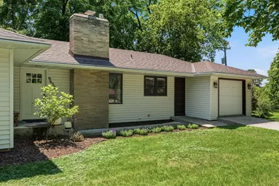 9635 26th Avenue N, Plymouth, MN 55441 - Photo 2