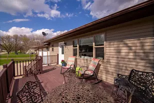 811 Roosevelt St, Alexandria, MN 56308 - Photo 4