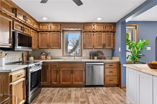500 E 1st St, Waconia, MN 55387 - Photo 2