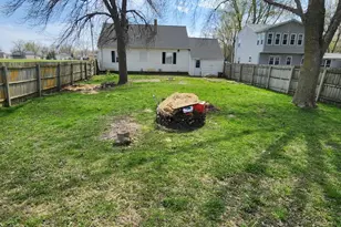 310 Locust St, Lyle, MN 55953 - Photo 6