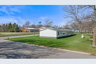 501 Cedar Street, Milroy, MN 56263 - Photo 4