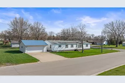 501 Cedar Street, Milroy, MN 56263 - Photo 2