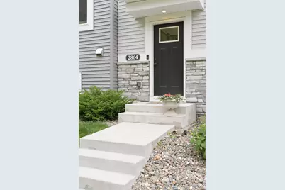 2864 Lexington Place N, Roseville, MN 55113 - Photo 10