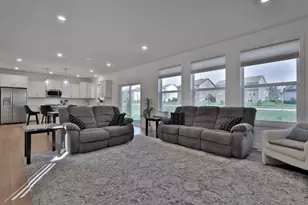8872 Donax Row, Woodbury, MN 55129 - Photo 22