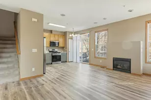 9980 Wildflower Dr, Eden Prairie, MN 55347 - Photo 12
