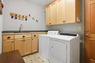 9447 Woodridge Ct, Savage, MN 55378 - Photo 24