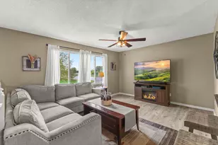 7501 82nd Ave N, Brooklyn Park, MN 55445 - Photo 8