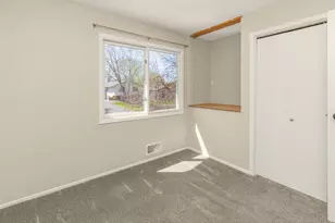 1661 Hilo Ave N, Oakdale, MN 55128 - Photo 18