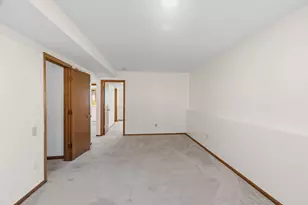 699 Calvin Ct, Eagan, MN 55123 - Photo 18