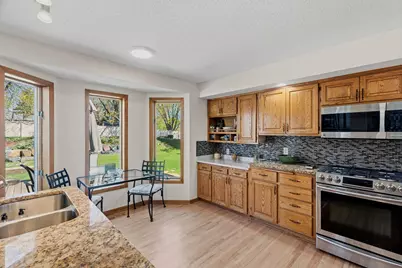 699 Calvin Court, Eagan, MN 55123 - Photo 8