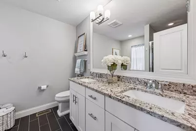 8406 Hemlock Lane N, Maple Grove, MN 55369 - Photo 12