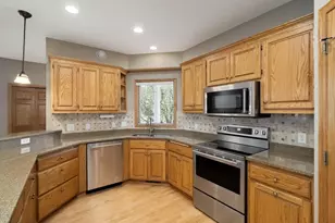 20588 Kearney Path, Lakeville, MN 55044 - Photo 14