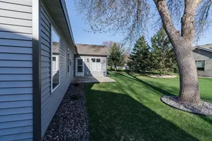 28 Waterford Ln, Waite Park, MN 56387 - Photo 8