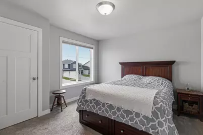 6877 17th Street S, Fargo, ND 58104 - Photo 16