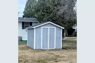 101 E 45th Street, Hibbing, MN 55746 - Photo 10