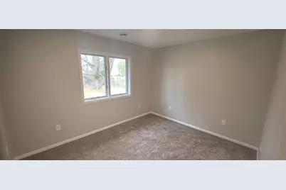 101 E 45th Street, Hibbing, MN 55746 - Photo 6
