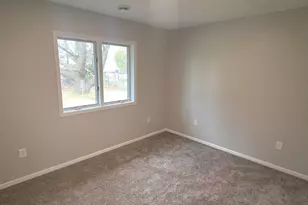 101 E 45th St, Hibbing, MN 55746 - Photo 6