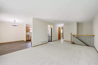 8128 Dawn Avenue, Inver Grove Heights, MN 55076 - Photo 16