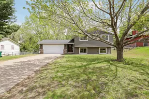 8128 Dawn Ave, Inver Grove Heights, MN 55076 - Photo 1