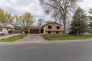 2515 N 83rd Ave N, Brooklyn Park, MN 55444 - Photo 38