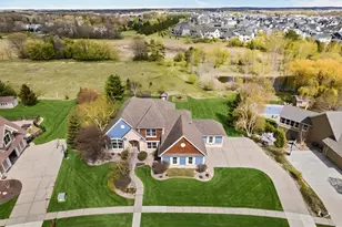 4009 Kindred Way, Lake Elmo, MN 55042 - Photo 2