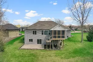 2697 Davis St S, Cambridge, MN 55008 - Photo 4