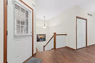 15283 Stonewood Ct, Burnsville, MN 55306 - Photo 14