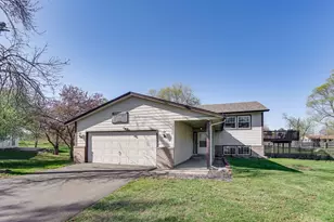 7637 Fairfield Rd, Brooklyn Park, MN 55444 - Photo 2