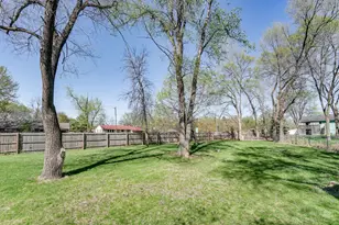 7637 Fairfield Rd, Brooklyn Park, MN 55444 - Photo 32