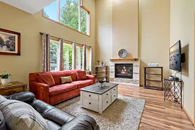 2065 Anton Way, Shakopee, MN 55379 - Photo 2