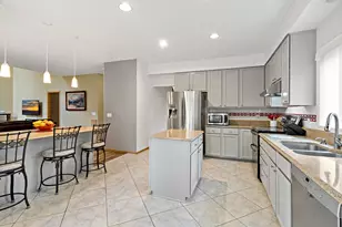 2065 Anton Way, Shakopee, MN 55379 - Photo 6