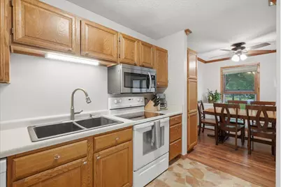 1381 Berry Ridge Road #404, Eagan, MN 55123 - Photo 6