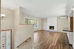 11429 Valley Ct, Burnsville, MN 55337 - Photo 2