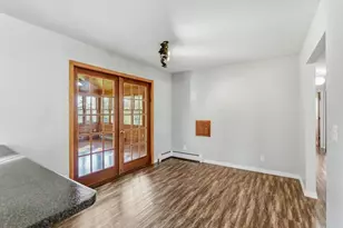 11429 Valley Ct, Burnsville, MN 55337 - Photo 10