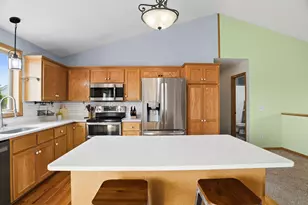 9477 Dunes Ln, Cottage Grove, MN 55016 - Photo 8