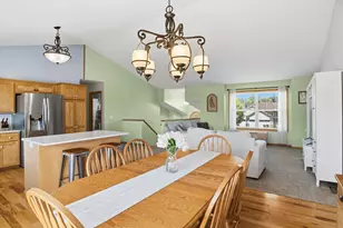 9477 Dunes Ln, Cottage Grove, MN 55016 - Photo 10