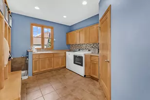 21157 Ridgewood Tr, Lakeville, MN 55044 - Photo 18
