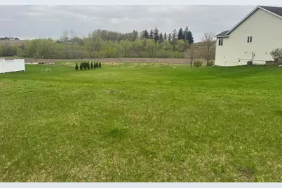 952 3rd Street, Wanamingo, MN 55983 - Photo 4