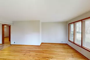 1612 Ramsey St, Albert Lea, MN 56007 - Photo 2