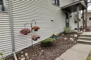 4367 Arden View Ct, Arden Hills, MN 55112 - Photo 2